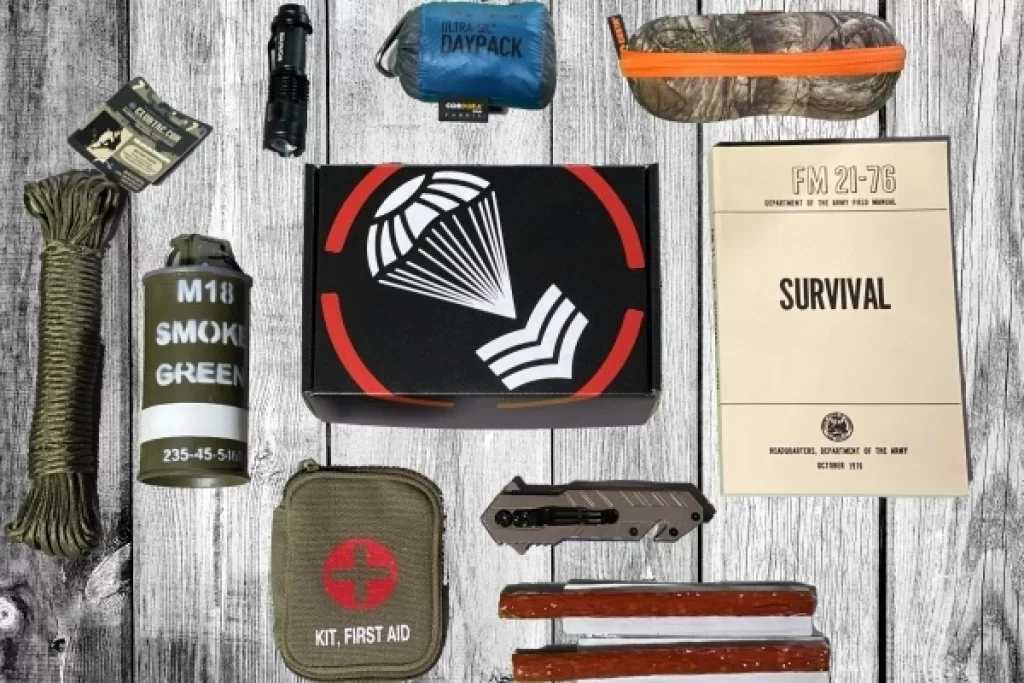 Best Knife Subscription Boxes - club tac